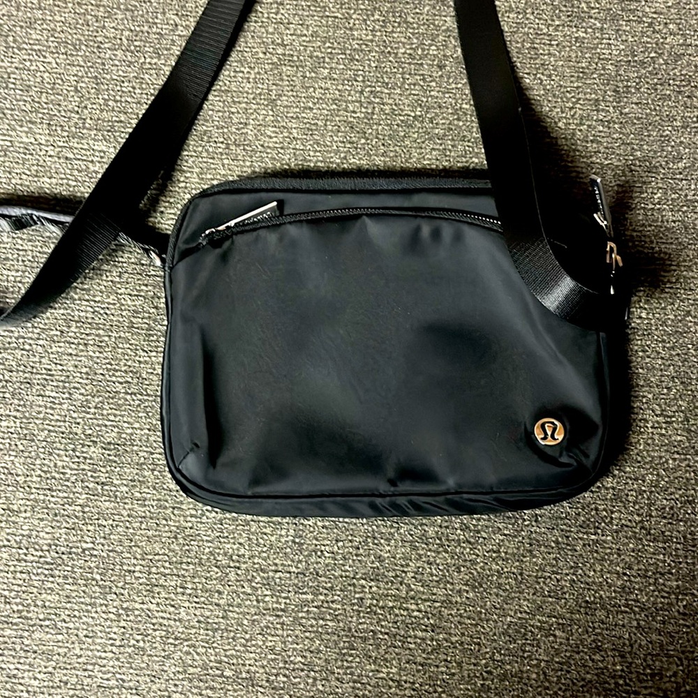 Brand new lulu bag